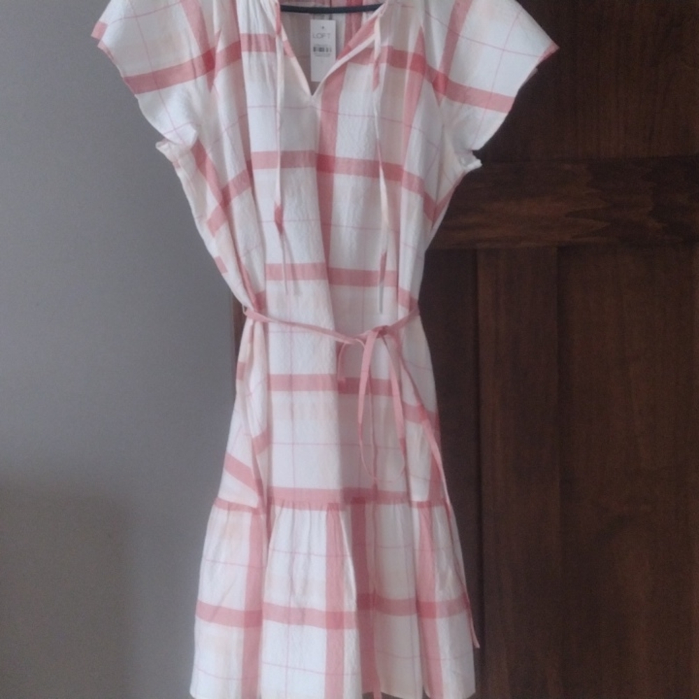 Loft Dress - Picture 2 of 3